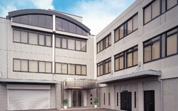 フェザー株式会社本社